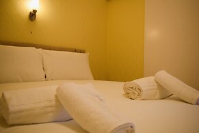 Penn House Hotel
