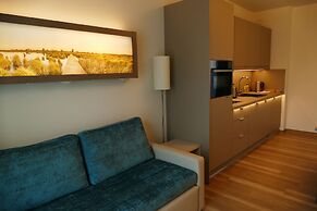 Meyn's Apartments & Hotel