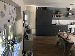 Cotswold Lodge