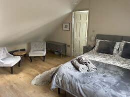 Cotswold Lodge