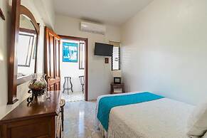 Hotel Casa Blanca