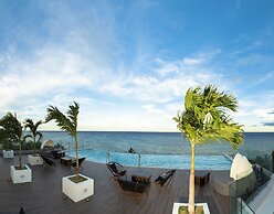 Mvngata Beach Hotel