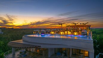 Mvngata Beach Hotel
