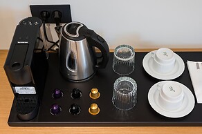 Hyperion City Hotel