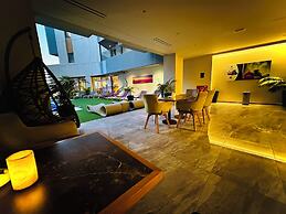 Hyperion City Hotel