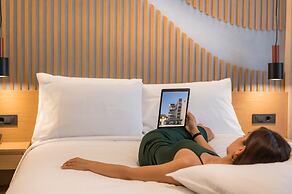 Hyperion City Hotel