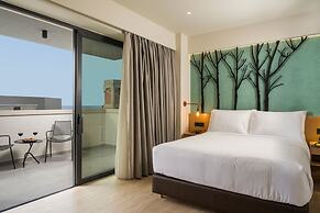 Hyperion City Hotel