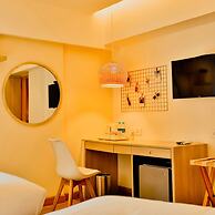 Bloom Hotel Juhu
