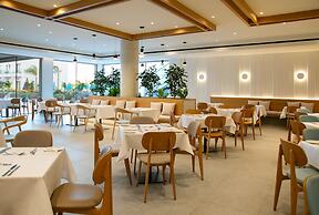 Atlantica Aqua Blue Hotel