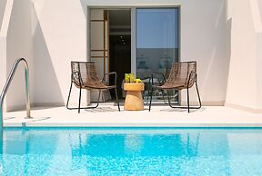 Atlantica Aqua Blue Hotel