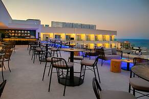 Atlantica Aqua Blue Hotel