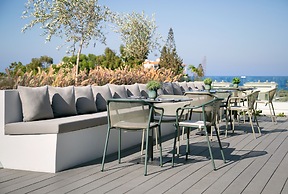 Atlantica Aqua Blue Hotel