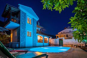 Infinity Flora Villa
