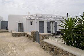 Giannoulaki Resort