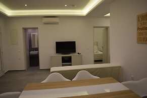 Giannoulaki Resort