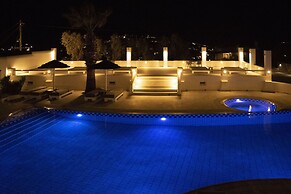 Giannoulaki Resort