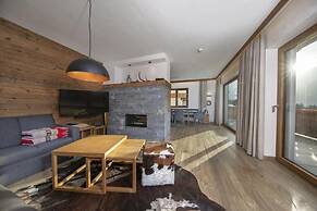 Alpine Chalet With Ski-in Access