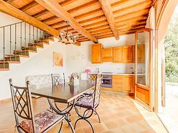 Pet-friendly Space With Pool