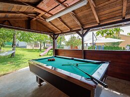 Holiday Home in Lindar With Pool
