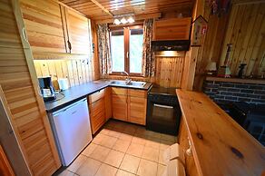 Chalet in Beffe With Hot Tub & Valley Views