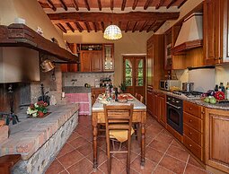 Sun-kissed Holiday Home