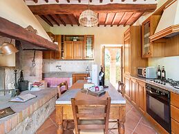 Sun-kissed Holiday Home