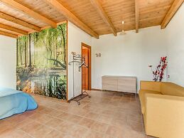 Belvilla by OYO Hillside Villa With Pool