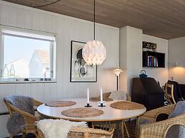 6 Person Holiday Home in Pandrup