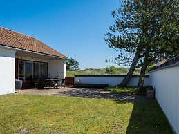 6 Person Holiday Home in Pandrup