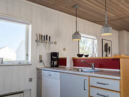 6 Person Holiday Home in Pandrup