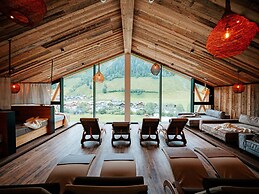 Nice Apartment With Balcony & Terrace on Ski Slope