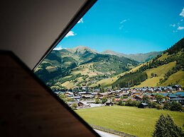Nice Apartment With Balcony & Terrace on Ski Slope