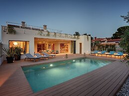 Villa in Stinjan With Pool and Sea View