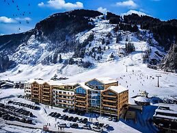 Nice Apartment With Balcony, Right on the Skislope