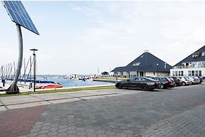 Houseboat Sneekermeer With Sun Deck