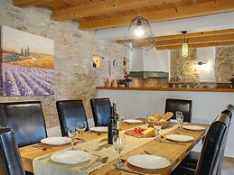 Villa in Batlug With Private Pool