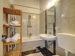 Villa in Batlug With Private Pool