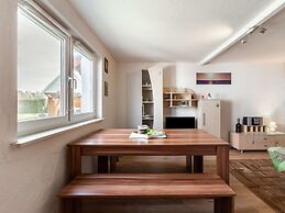 Cosy Flat in Niepars With Garden