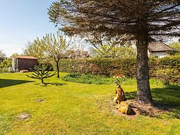 Cosy Flat in Niepars With Garden