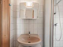 Cosy Flat in Niepars With Garden