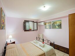 Pet-friendly Villa w/ Pool