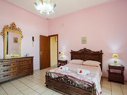 Pet-friendly Villa w/ Pool