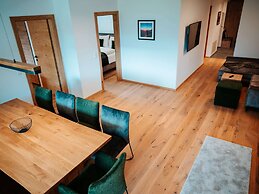 Large Apartment With Balcony & Terrace on Ski Slope