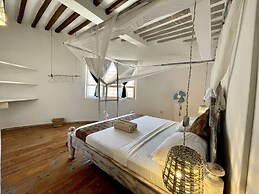 Duara House