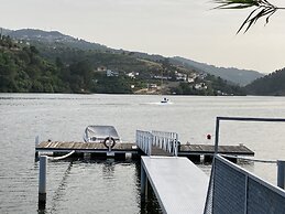 Impeccable 5 Bed House in Santa Cruz do Douro