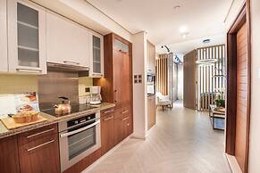 Nasma Luxury Stays- BLVD Central Podium
