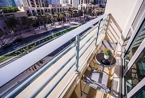 Nasma Luxury Stays- BLVD Central Podium