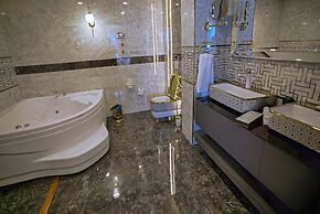 Cabir Deluxe Hotel