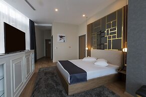 Cabir Deluxe Hotel