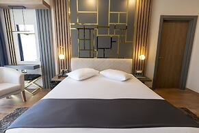 Cabir Deluxe Hotel